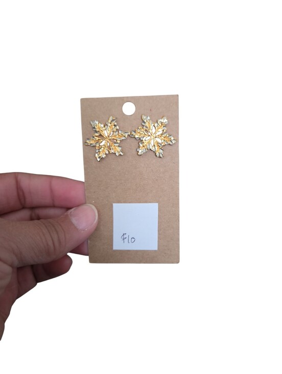 Jewelry - Vintage Gold/Silver Toned Snowflake Stud Earrings